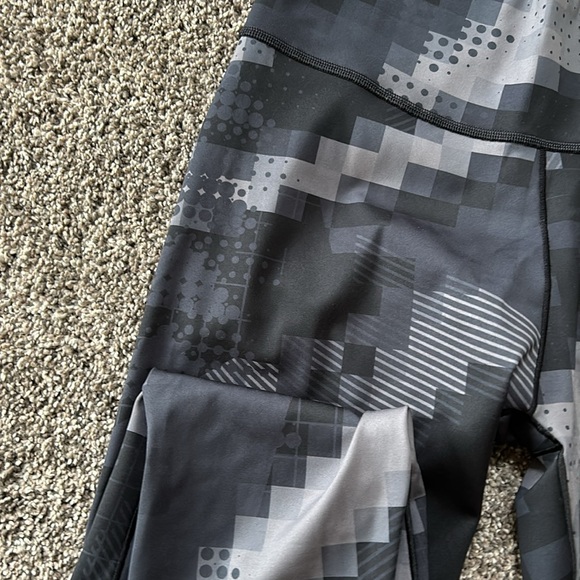 Adidas leggings - Picture 2 of 5